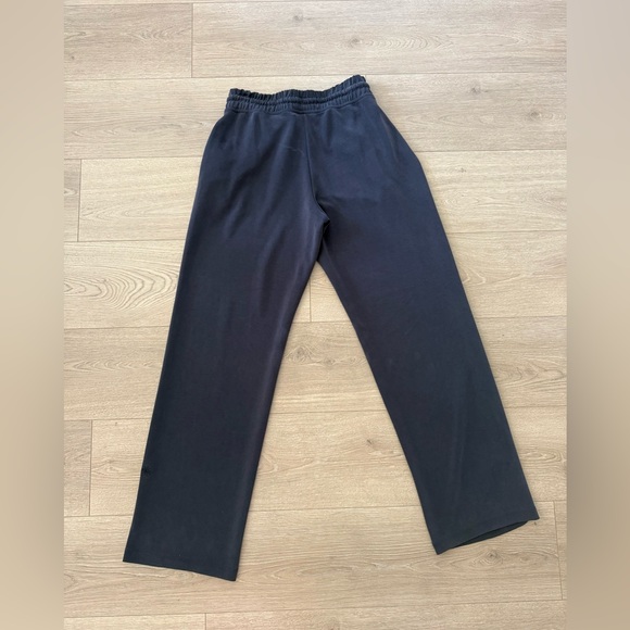 Athleta seasoft mid rise straight pant - Picture 3 of 4